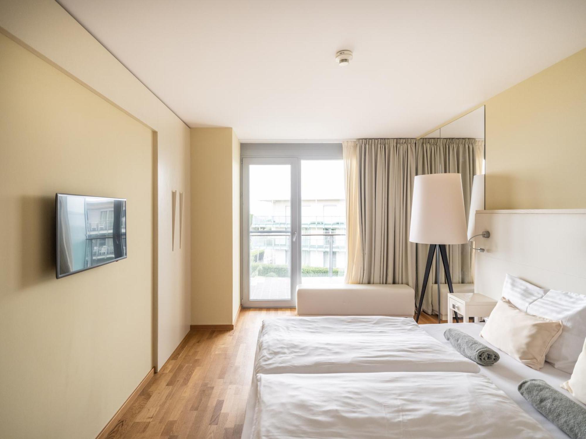 Falkensteiner Residences Senia Petrcane Bagian luar foto